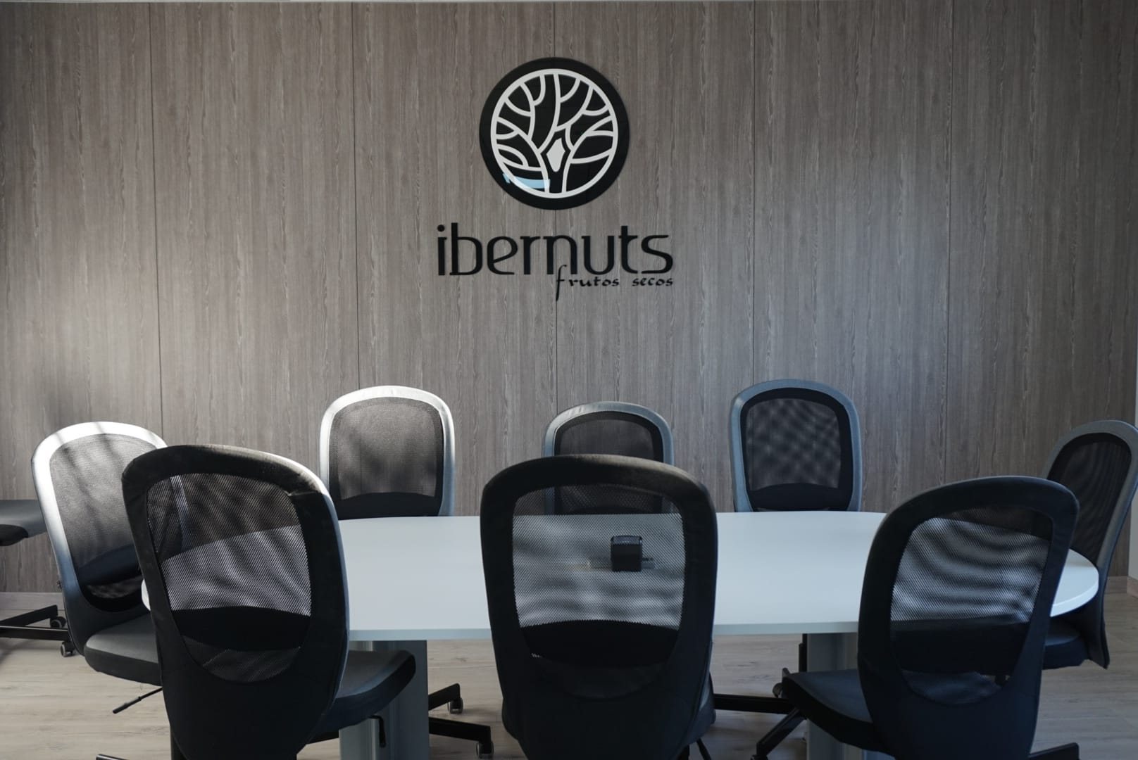 Sala de reuniones de las oficinas de Ibernuts